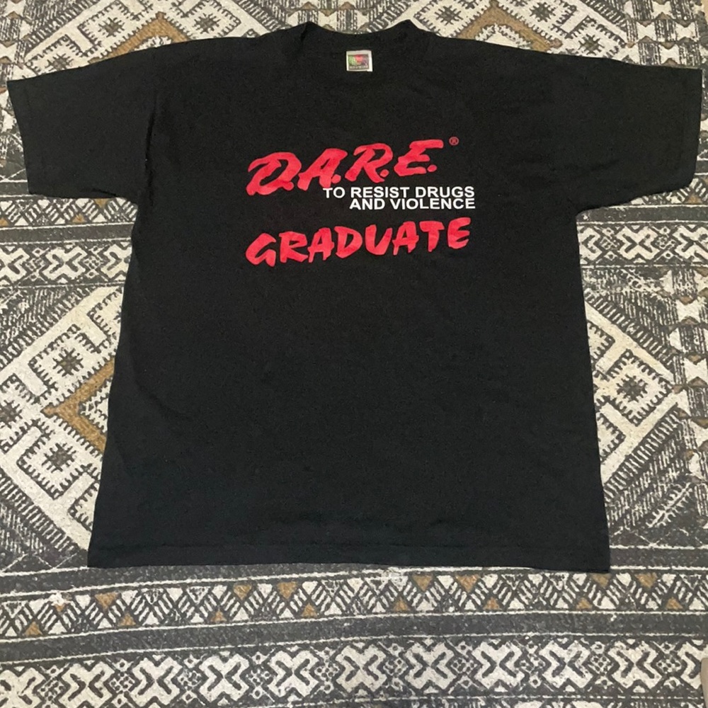 D.A.R.E. Vintage t-shirt fruit of the loom best size large